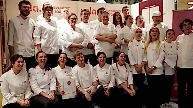 Topkapı-USLA iş birliğiyle Japon Mutfağı Şefleri Mezun Oldu